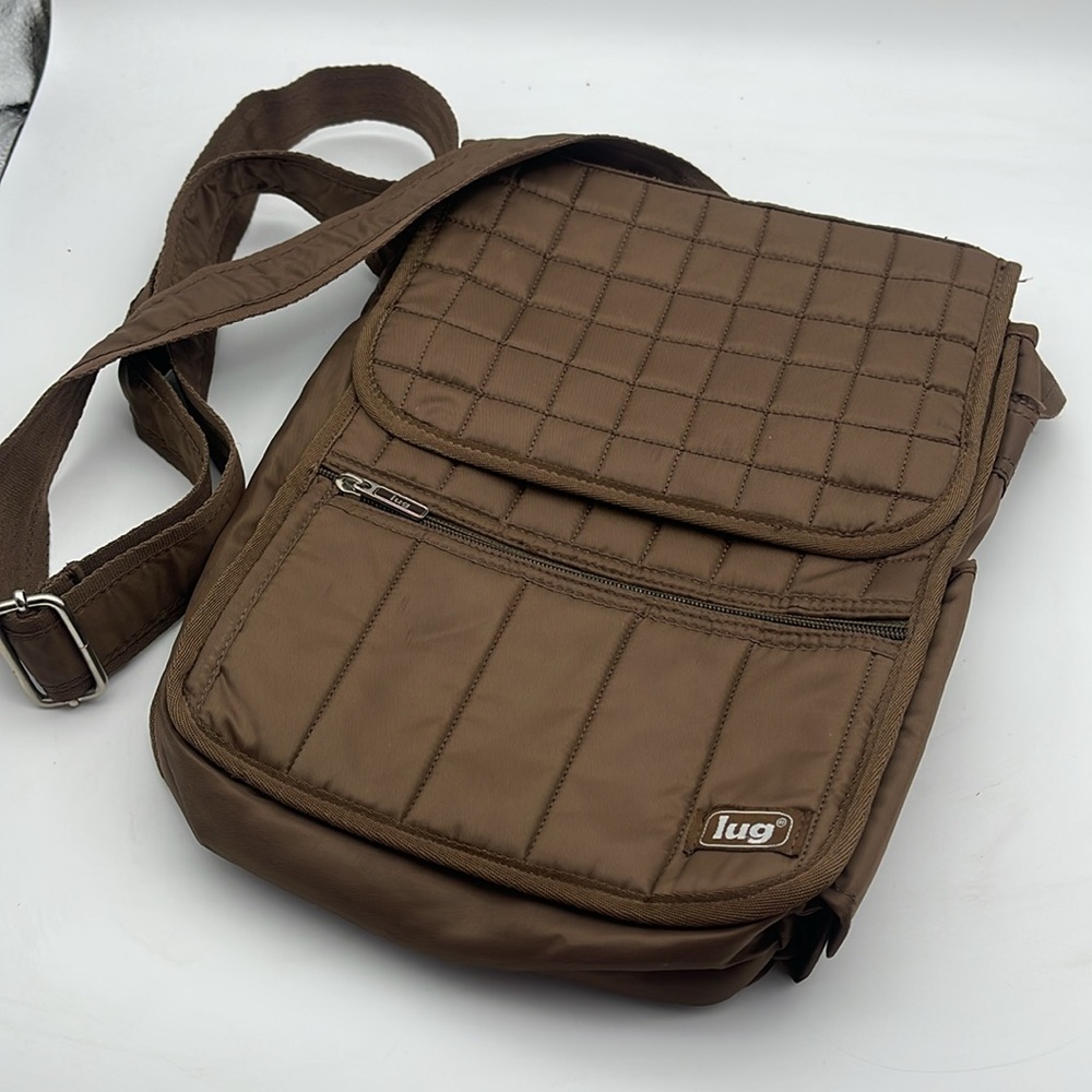 Lug Moped Day Pack Crossbody Bag Travel Activewear Brown Pockets